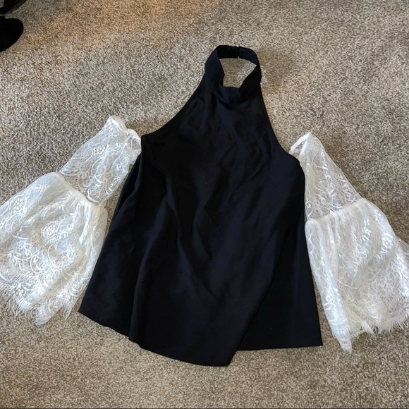Mock neck open shoulder lace sleeves top. Isla Australia.Never worn🥲 - Picture 9 of 14